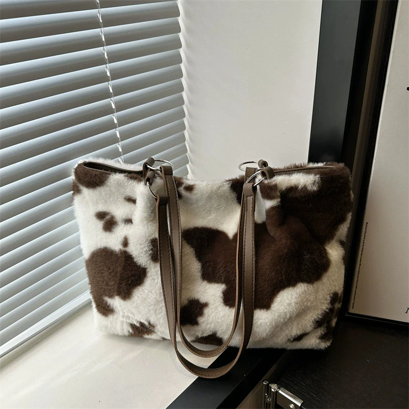 Large Capacity Shopper Bags For Women Winter Travel Tote Bag Cow Printing Plush Shoulder Bag Ladies Designer Handbag