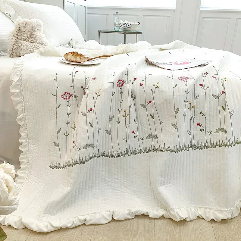 Fresh Flower Embroidered Summer Quilt Set 4/3/1 Pcs Ruffled Quilted Machine Washable Lightweight Comforter Duvet