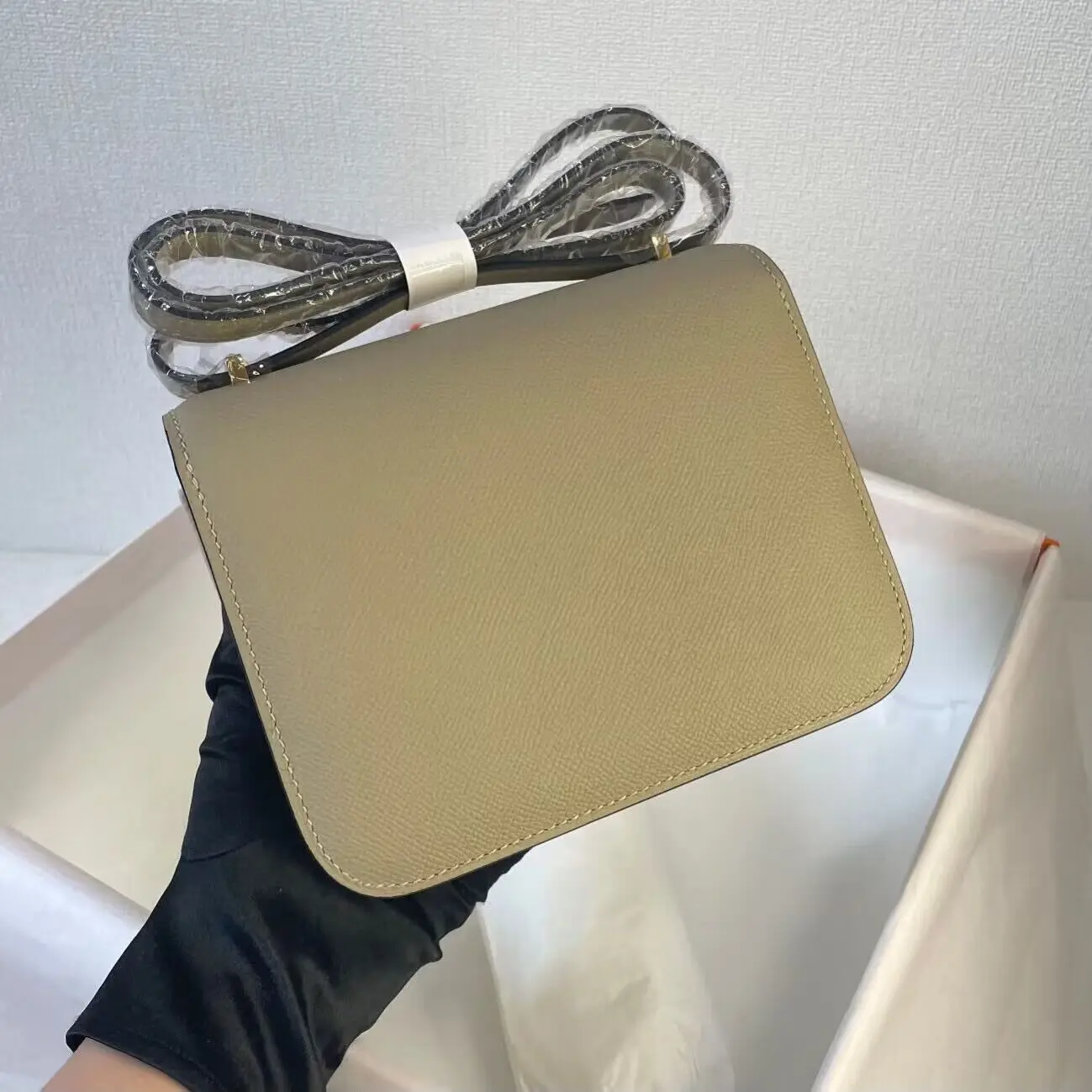 H 2023 High Quality Buckle Flight Attendant Single Shoulder Diagonal Cross Small Square Bag