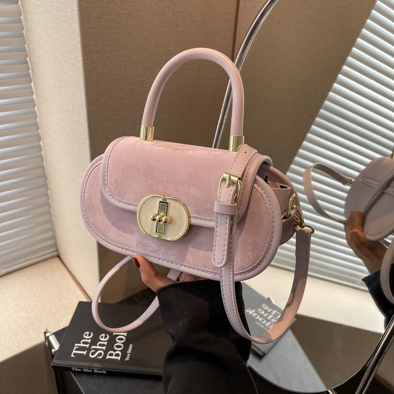 

Женская наплечная сумка 2024, Высококачественная Водонепроницаемая легкая сумка через плечо из искусственной кожи с магнитной пряжкой, городская Банкетная сумка