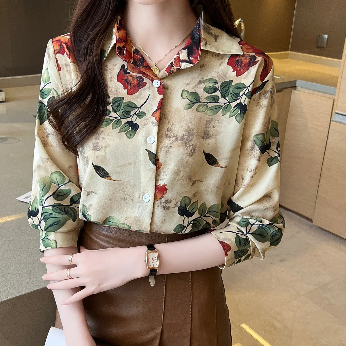 

Shirt Women's 2024 Spring New Age-reducing Fashion Print Beautiful Commuter Shirt Long Sleeve