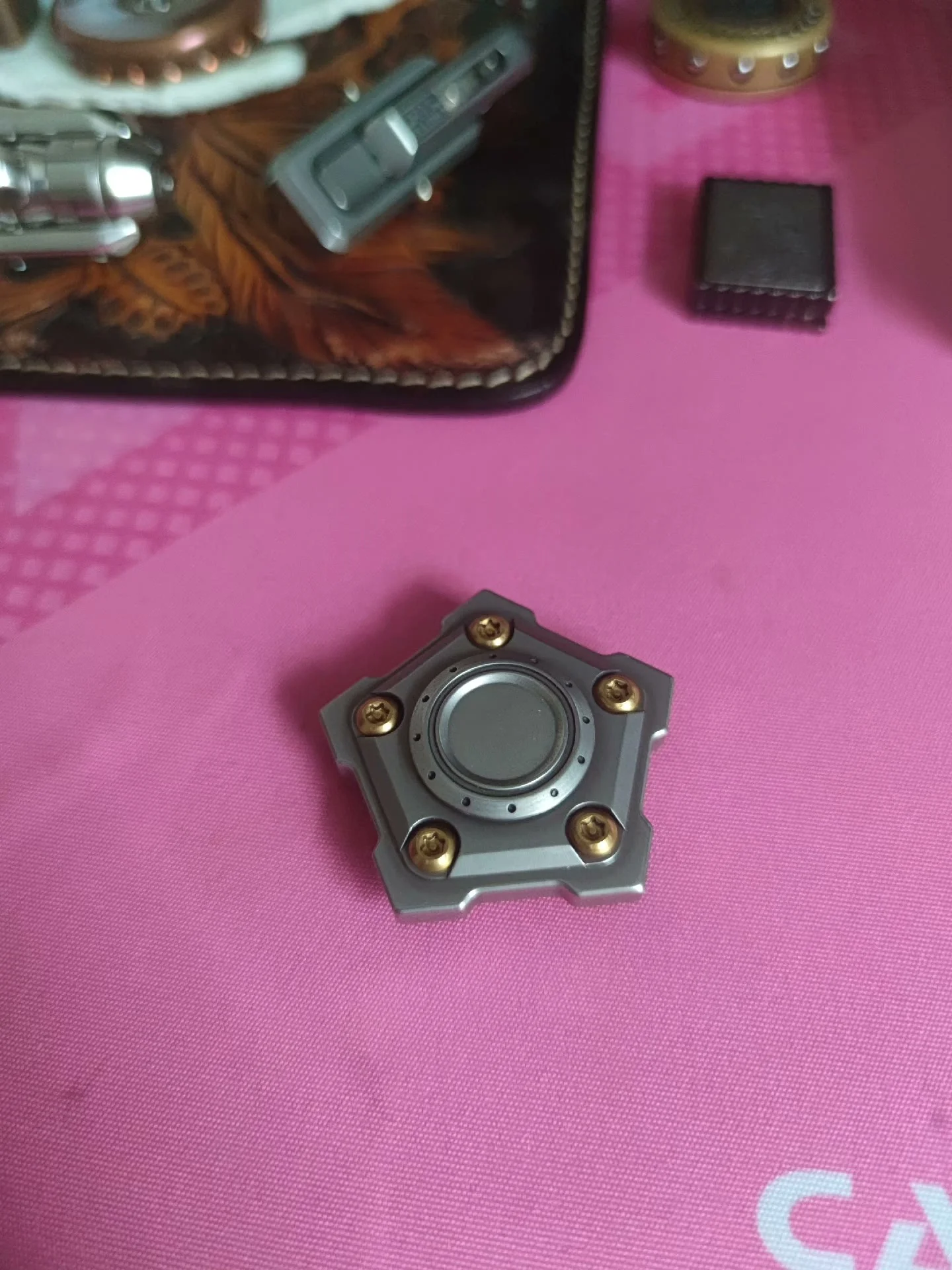

Asia Pacific Dynamics Tungsten Pentagon Mini EDC
