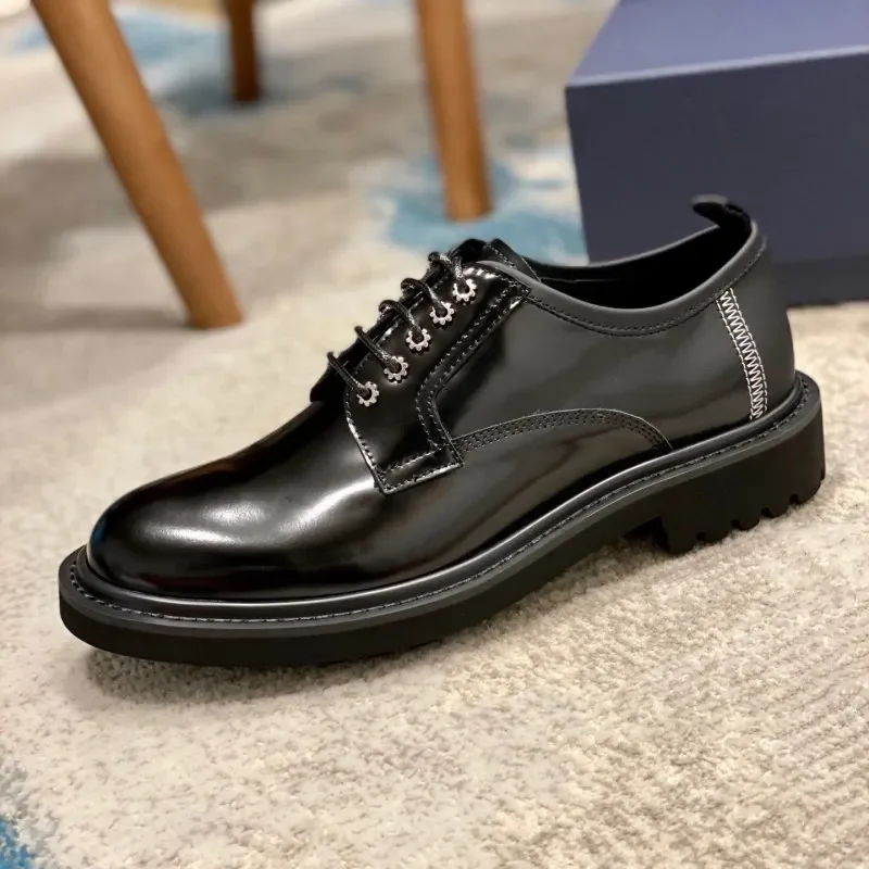 

Мужские блестящие туфли из натуральной кожи, на толстой подошве, с пряжкой, повседневные свадебные туфли, новинка весны 2024