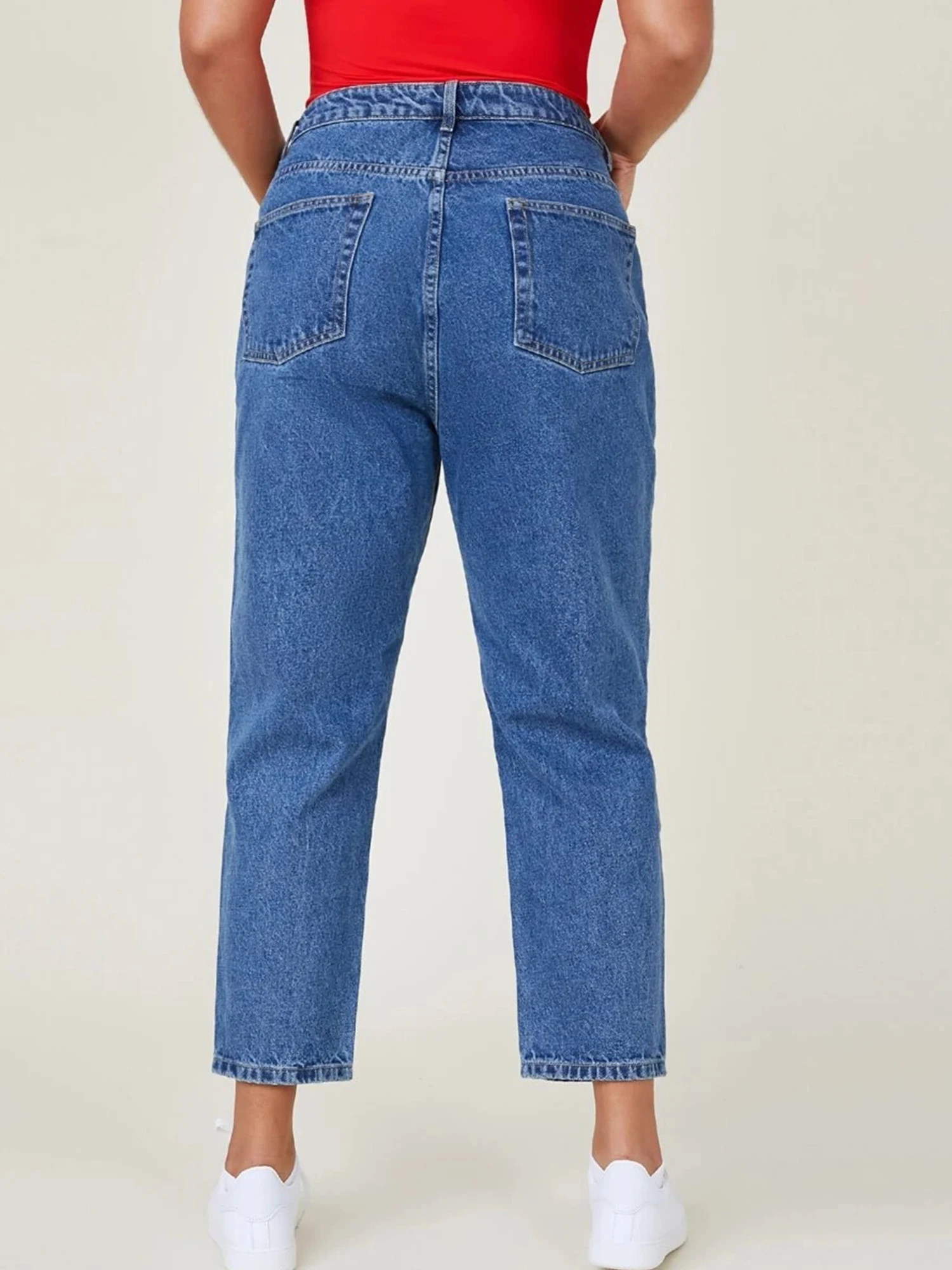 Рисунок 4 - Джинсы женские размера плюс