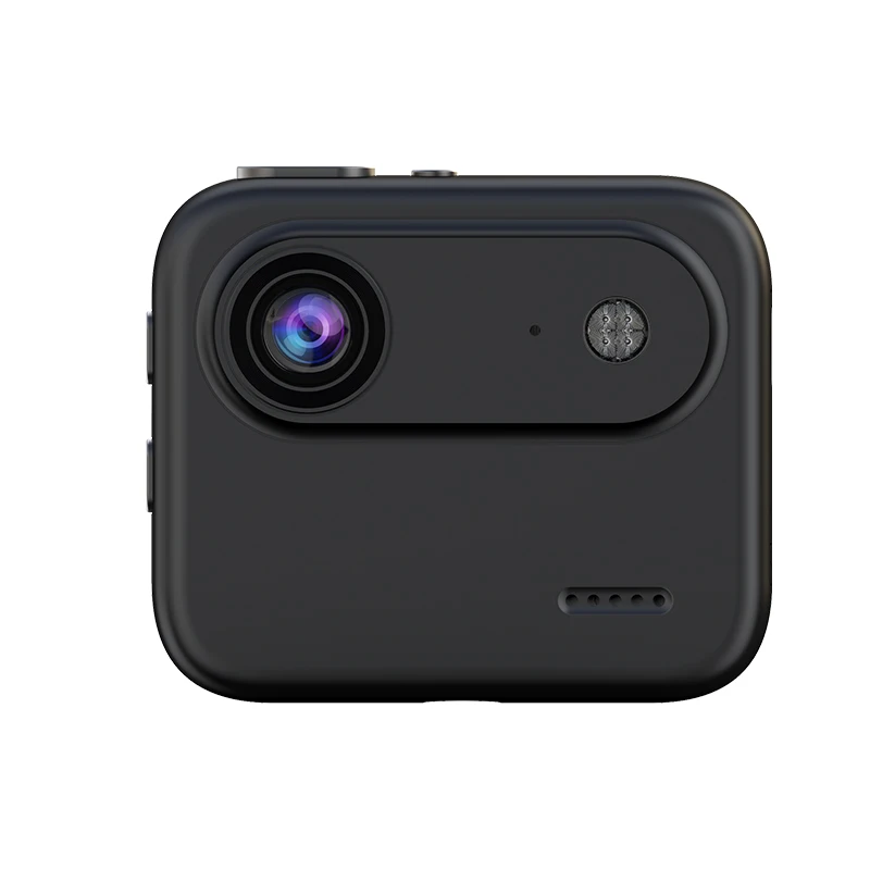 Caméra action 360° Ultra HD avec 6 prises USB, en action fixée sur un casque