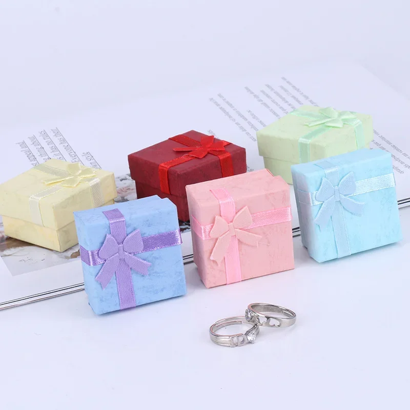 12pcs 종이 상자 보석 포장 상자 멀티 컬러 귀걸이 반지 상자 보석 선물 홀더 4*4*3CM 도매
