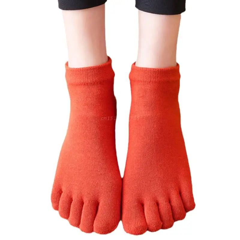 Olivia Mark – Non Slip Split Toe Yoga Socks