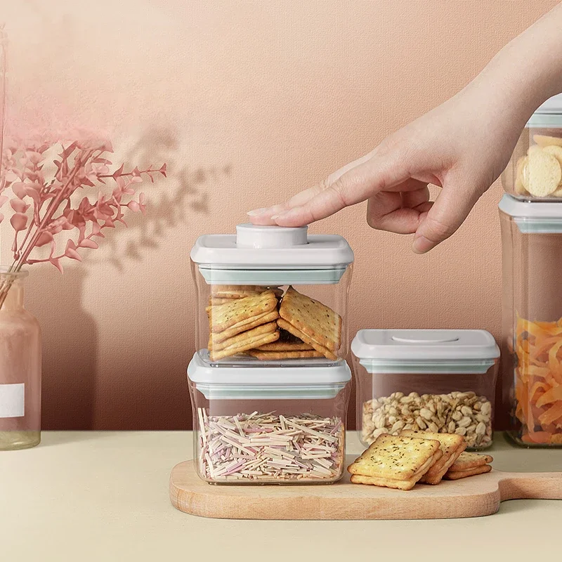 Ankou Kitchen Use Waterproof Food Grade One Button Press Snack Nice Clear Food Storage Containers with Airtight Lids 5 PCS Set