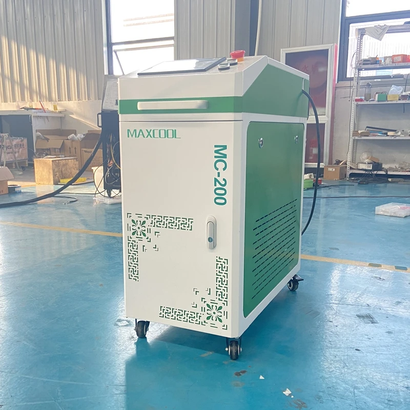 

2023 New Design Pulse Laser Cleaning Machine MC-200 for Painting Rust Oil Coating Removal