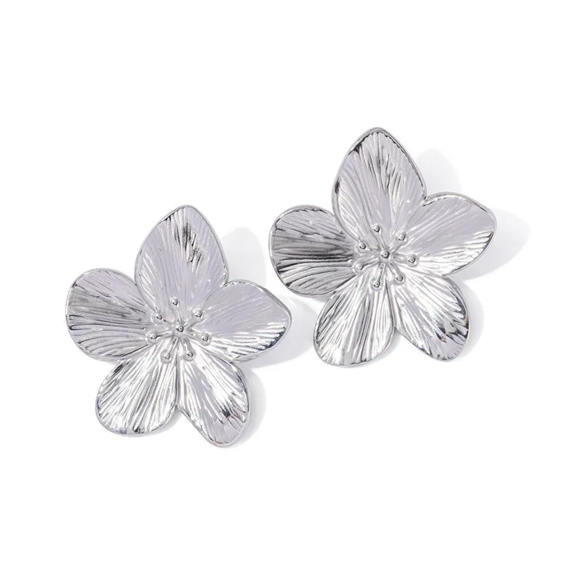 Uworld Hypoallergenic Fashion Vintage Flower Earrings Premium Alloy Women's Party flower earrings