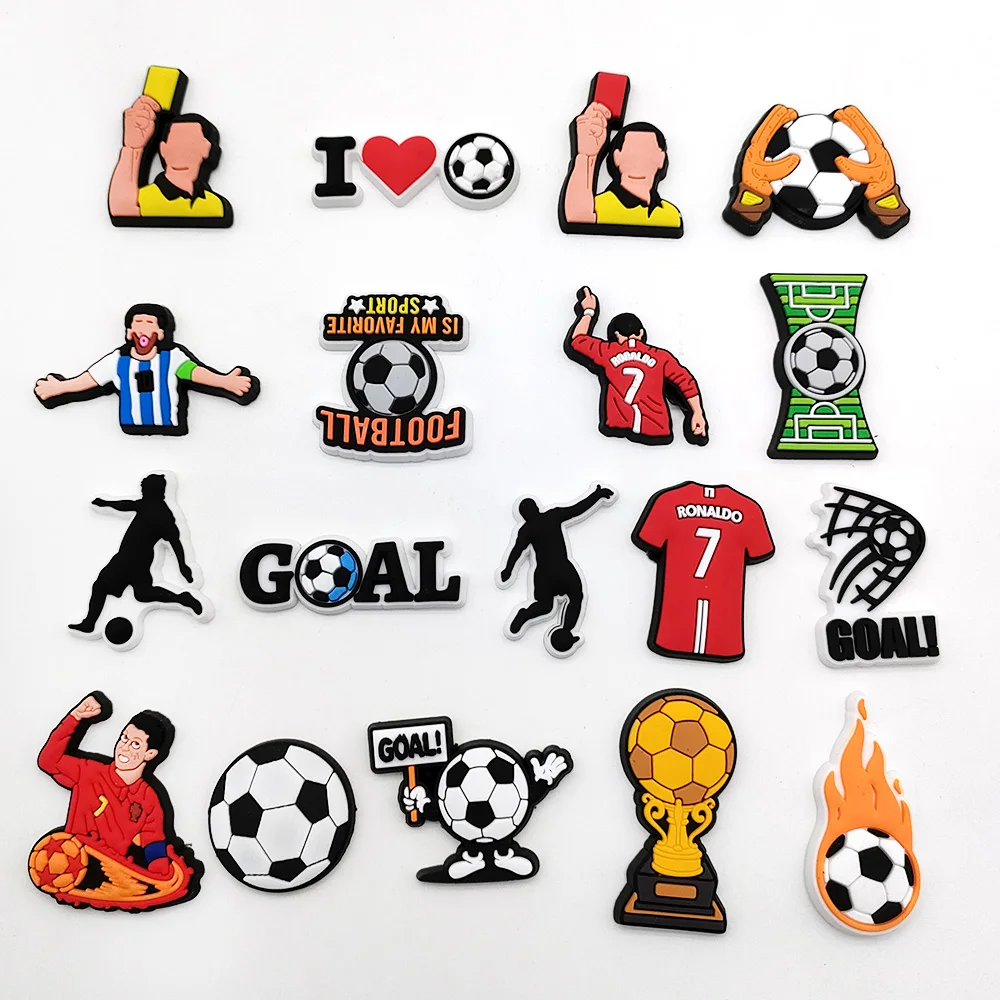 1-18pc Cartoon Football Shoe Charms Design decorazione per scarpe adatto per accessori per scarpe in PVC regali per feste per bambini e ragazzi