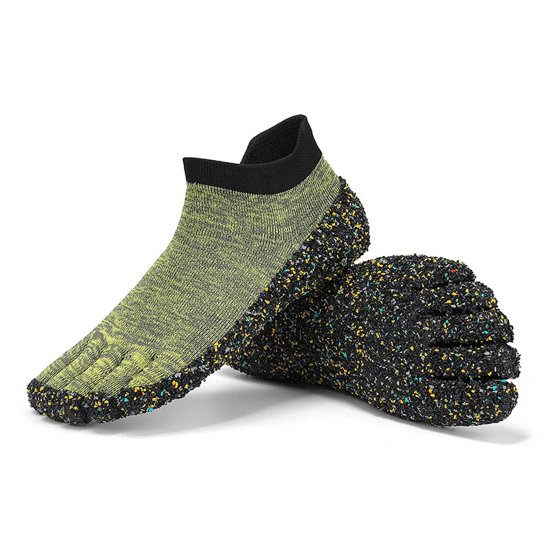 

New Split toe five finger water shoes casual walking yoga multi-functional fitness shoes swimming beach shoes