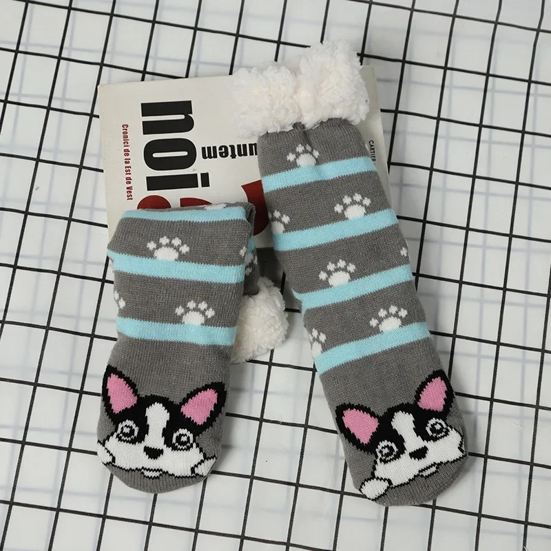7 Grey Footprint
