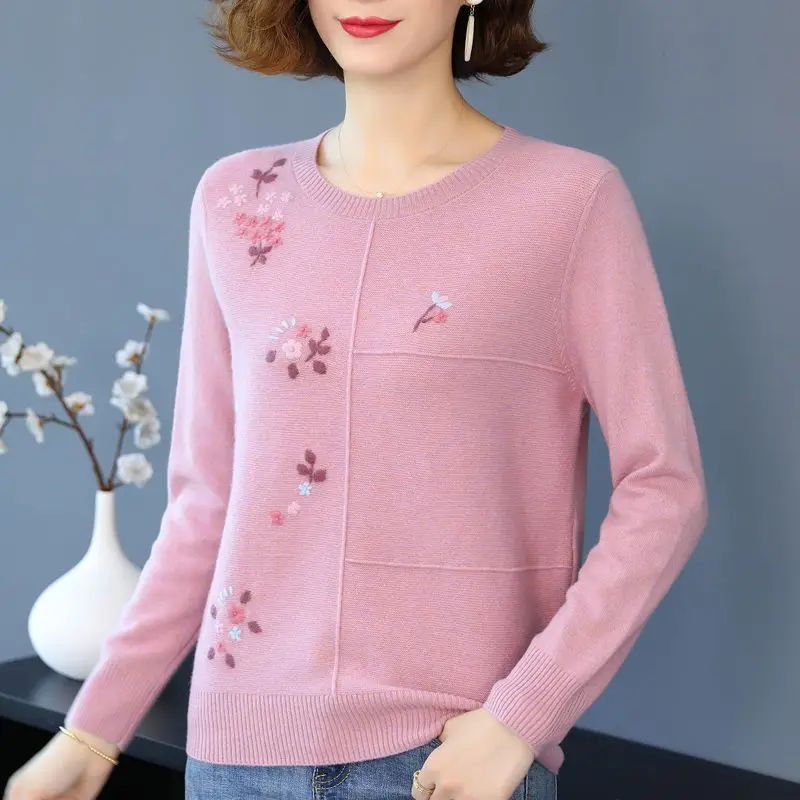 2023 New Spring and Autumn Fashion Commuting Simple Round Neck Embroidered Thread Casual Loose and Comfortable Women\'s Knitwear