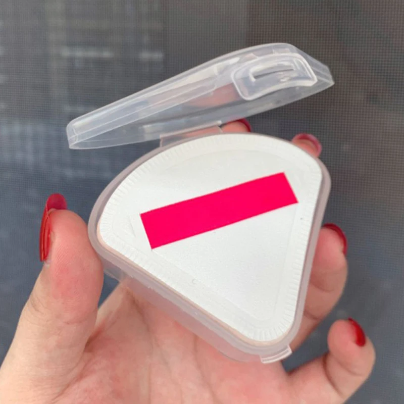 Portable Triangle Makeup Puff Storage Case – Transparent Cosmetic Bag