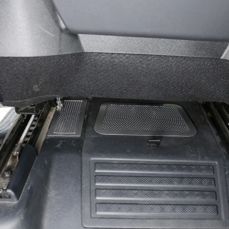 

For 20-22 models of Land Rover Defender, under the seat vents, decorative mesh cover, car interior decoration protective sticker
