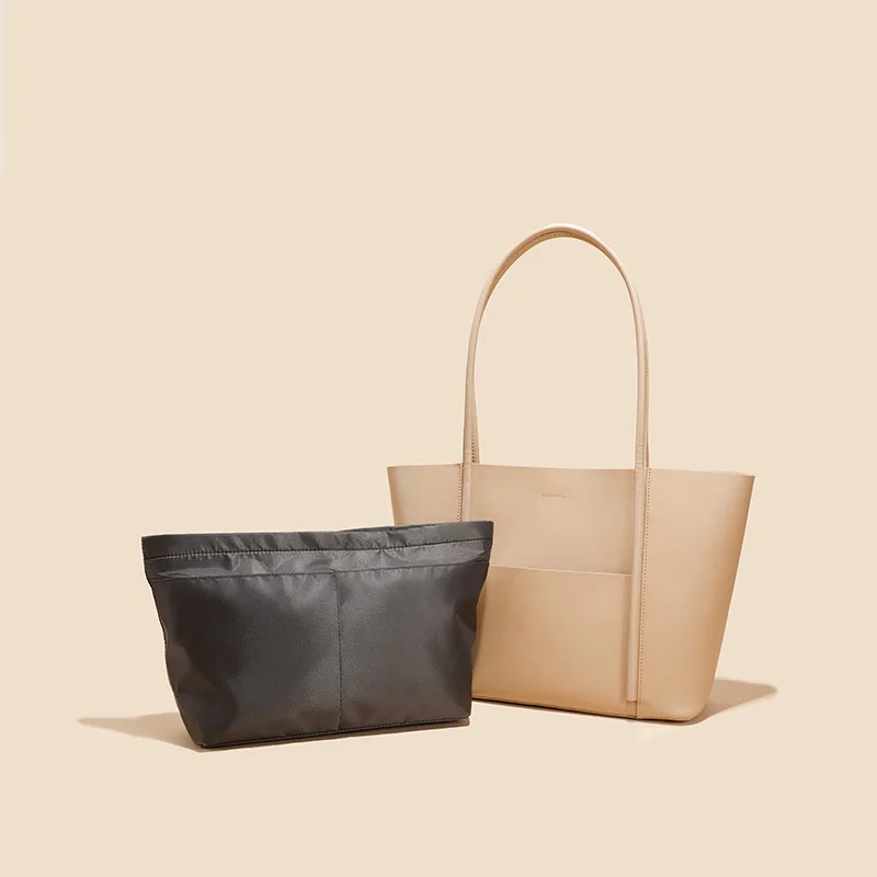 Tote Bag Large Capacity Underarm Bag for Women, High-fashion Niche Design Bag Shoulder Bag Autumn Style