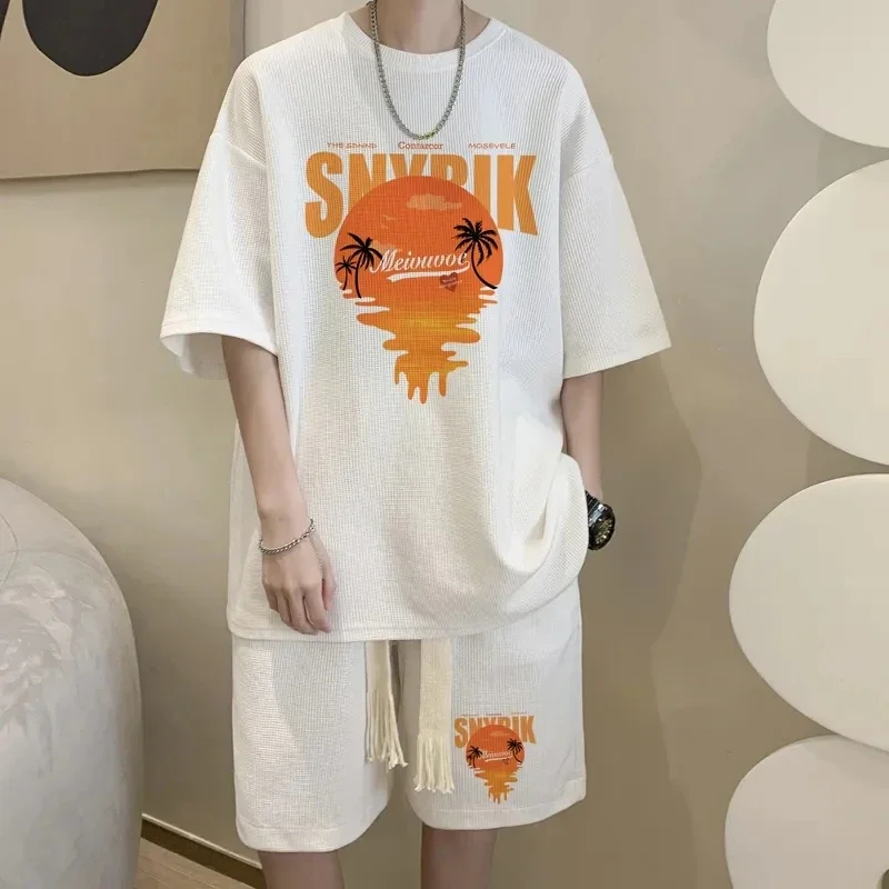 thumbnail image 1 of Nuevo conjunto de verano para hombre con diseño de gofres, camiseta de manga corta y pantalones cortos, conjunto de 2 piezas, ropa deportiva, chándal de moda, conjunto para correr, 1 of 5
