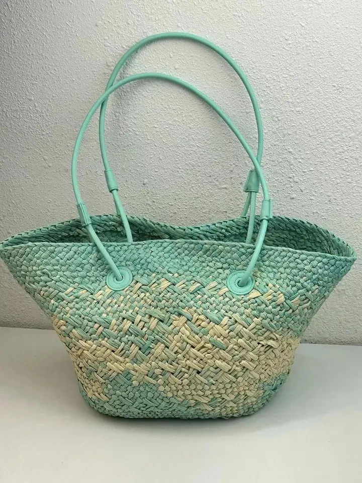 2024 New luxury woven Sand Luxury high capacity vacance women bag basket bag material silver grass and cowhide