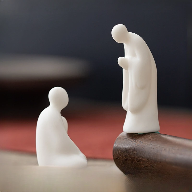 White Porcelain Mini Creative Buddha Figure Ornaments Living Room Tea Ceremony Zen Mini Accessories Landscape Decoration 1pc