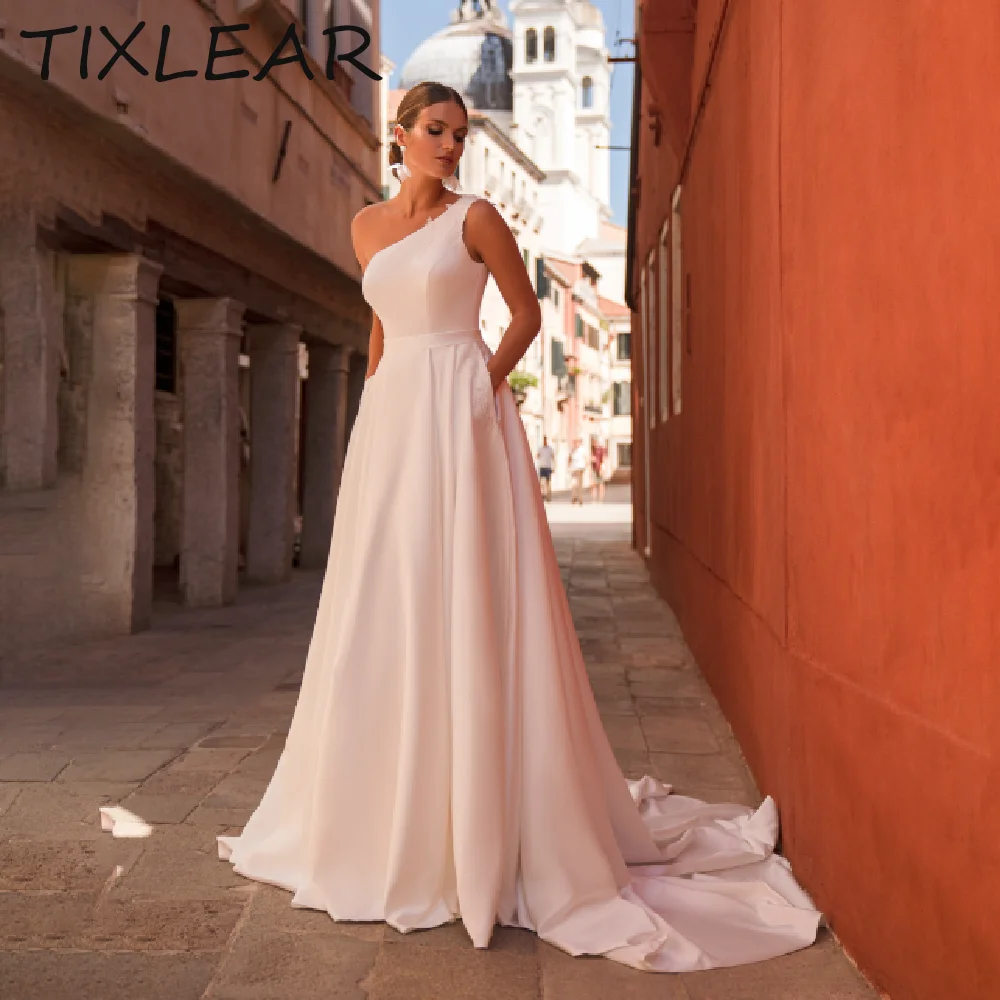 

TIXLEAR Wedding Dress A-line Simple One Shoulder Modern Pocket Bridal Gowns Zipper Up Court Train Vestidos De Novia váy cưới