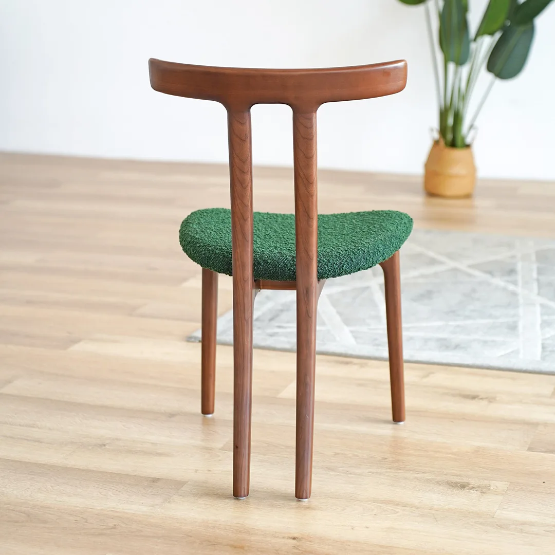 

French designer solid wood family restaurant chairs with a quiet style modern back chair, soft bag, and medieval creative dining