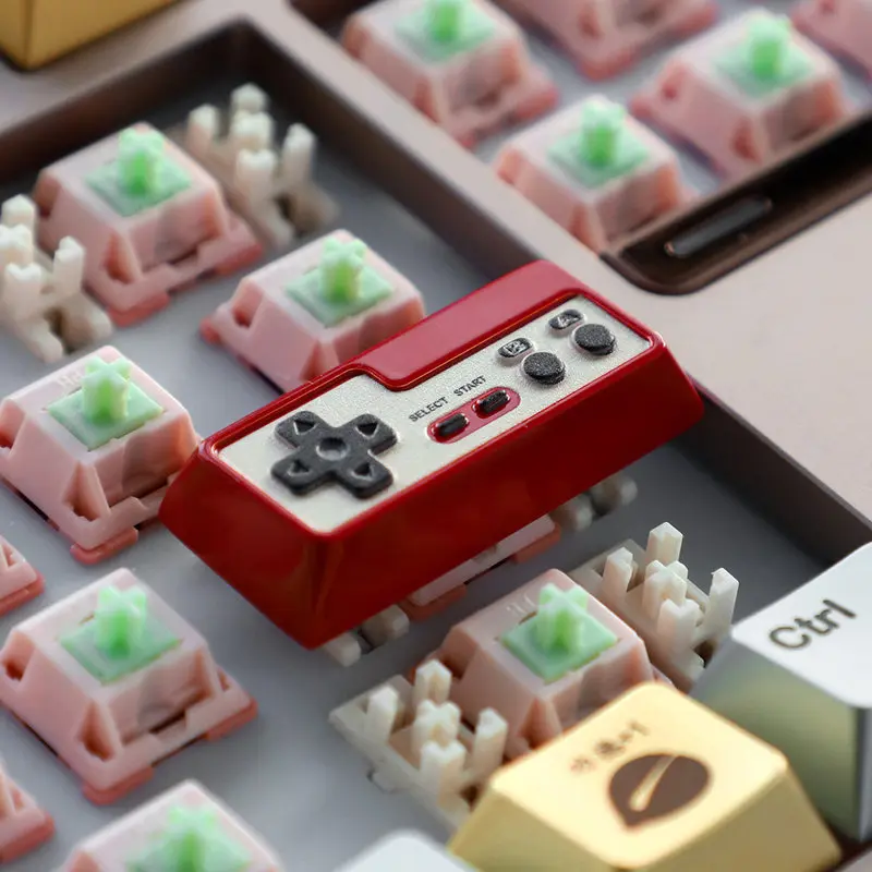 Tastiera Meccanica Originale Rossa e Bianca per Console di Gioco Retro, Tastiera in Metallo per PC Gaming, Tastiera da Collezione con Keycap Regalo - immagine 2