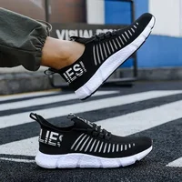 Men's Comfortable Shock-absorbing Design Running Shoes Lightweight Eye-catching Breathable Trendy Grid Anti Slip Casual Shoes 2