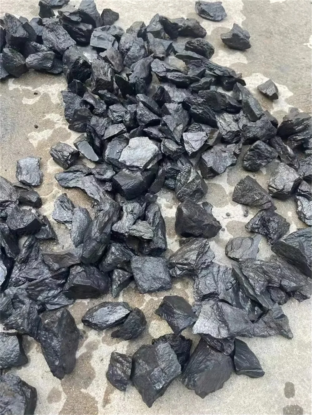 Shungite Natural Raw Stone Healing Crystals Protection Ore Bulk Wicca Spiritual Reiki Gravel Root Chakra Stones Water Cleaner 6