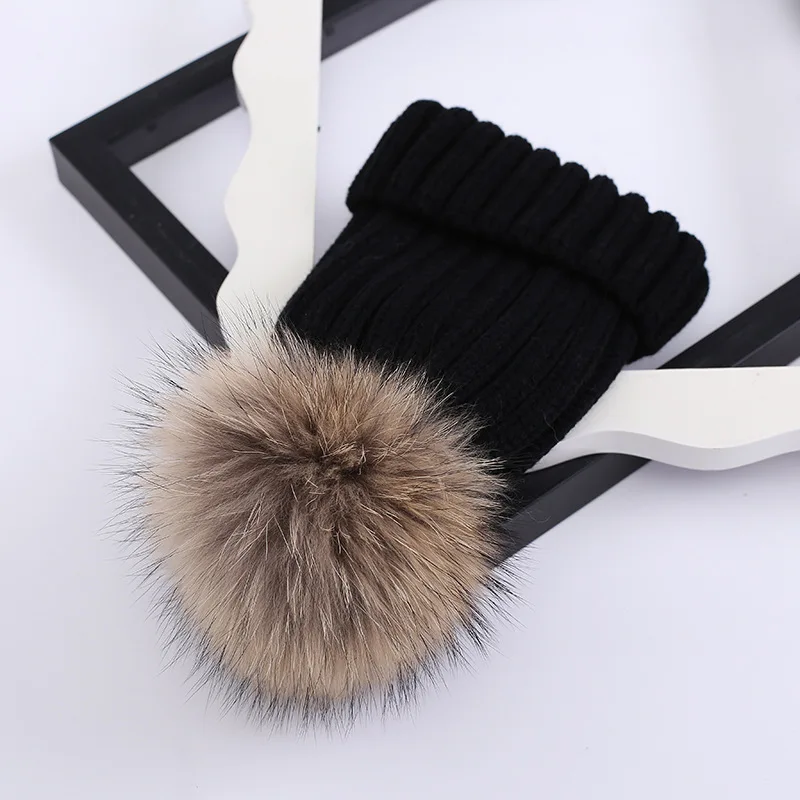

new Winter Hat Cap for Kids Boy Girl Raccoon Fur Ball Hats Korean Version Thickened Warm Pompom Wool Beanies Pom Poms Ski Hat