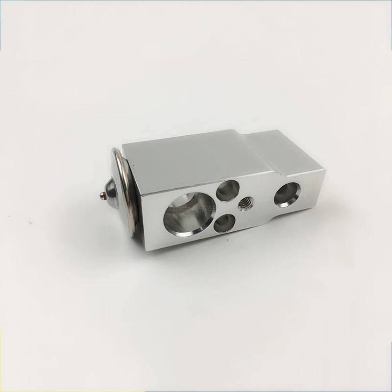 CarAirConditioningExpansionValveforNissanTeanaSylphyLivinaTiidaSunnyBluebird.jpg
