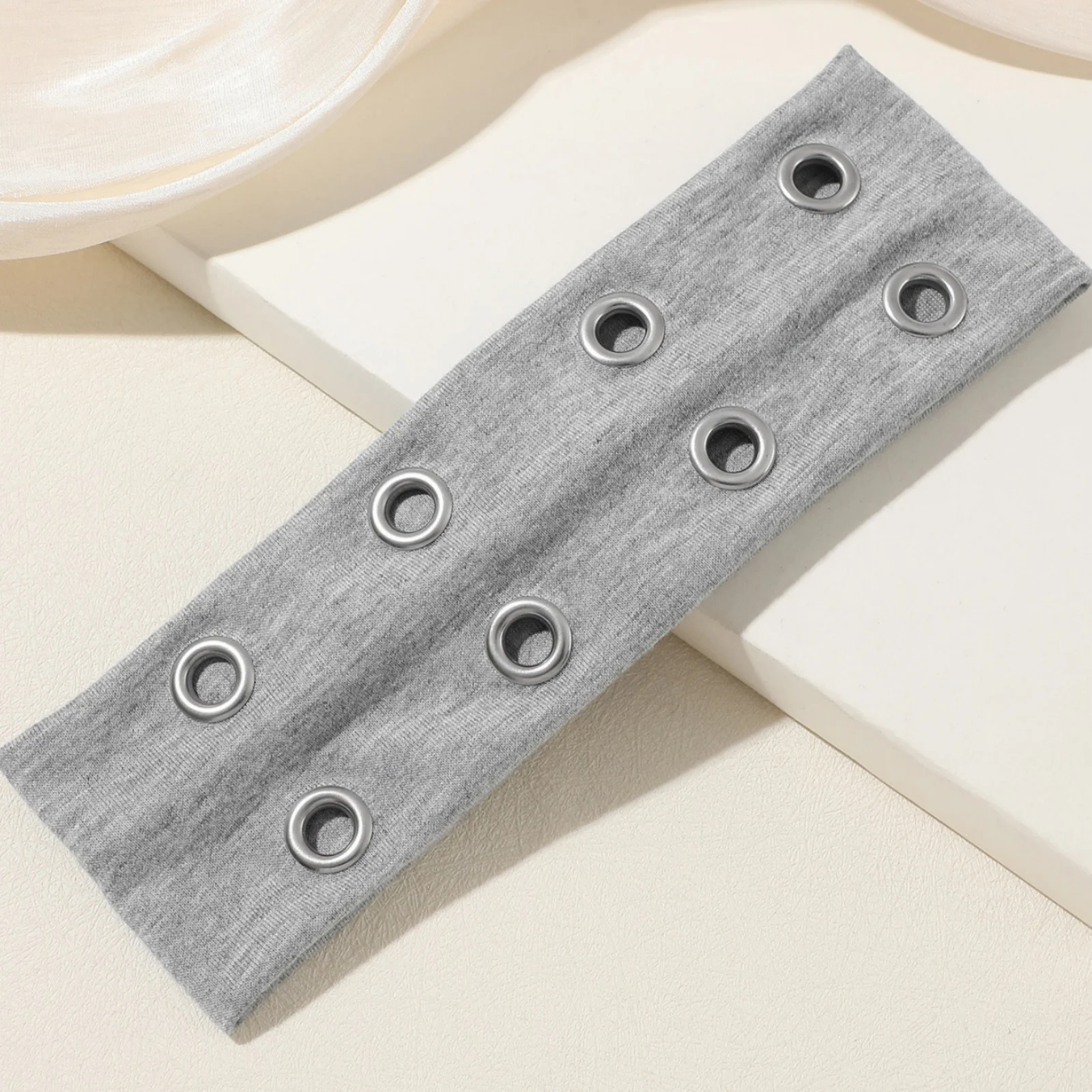 1PC Punk-Style Metal Hollow-Out Wide Stirnband, geeignet für Y2K Sweet Girl Styling, tägliche Freizeitkleidung und Outdoor-Accessoires – Detail 10