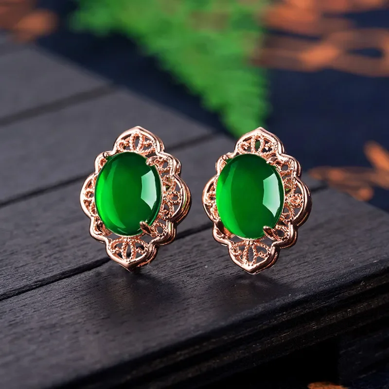 

Natural Green Chalcedony Hand Carved Water Drop Earrings Fashion Boutique Jewelry Men's and Women's Green Agate Earrings Gifts