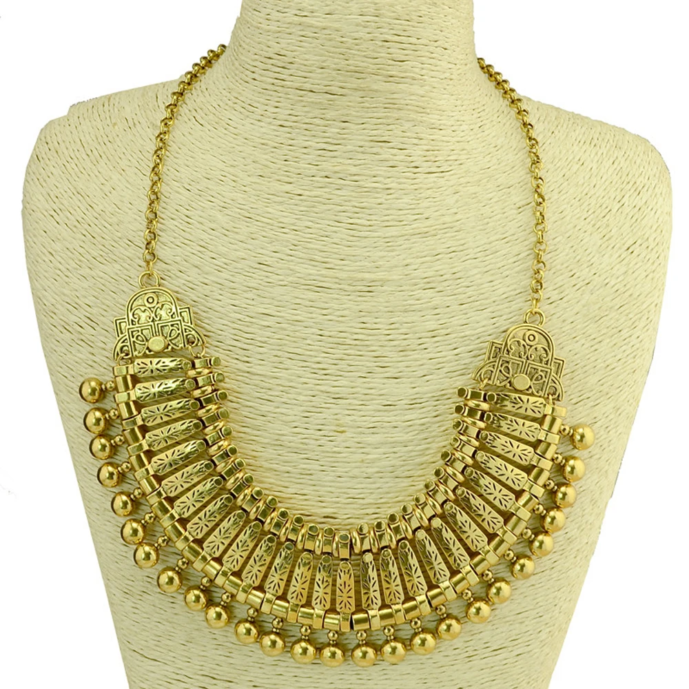 قلادة تراثية بنقشة بدوية فاخرة