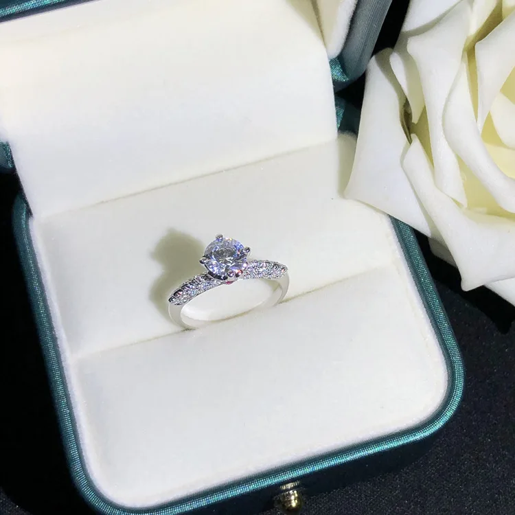 Boutique PT950 platinum diamond ring female inlaid ruby fourclaw female ring moissanite 1 carat for girlfriend
