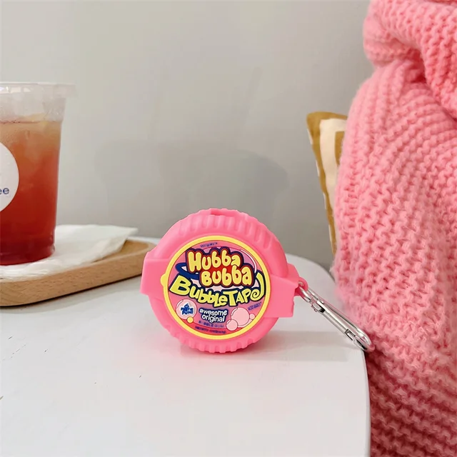 귀여운 만화 캐릭터로 장식하여 귀하의 귀중한 삼성 버즈 이어폰을 스타일리시하게 보호하고 개성을 표현하세요.