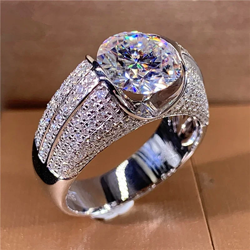 Luxurious Fashion Jewelry Wedding Rings for Women Elegant Bright Silver Color Inlaid with White Zircon Punk Engagement Ring