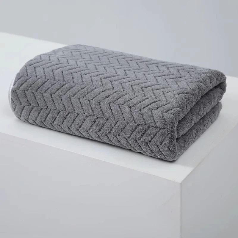 High Quality Thick Coral Velvet Bath Towel, Soft Absorbent Texture_voghion.com