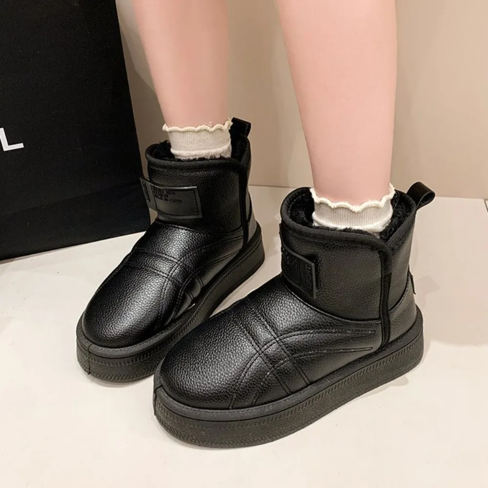 Thick-soled Women's Snow Boots Winter New Style: Fashionable, Simple and Warm Cotton Shoes with Fleece and Thickened Bread Boots