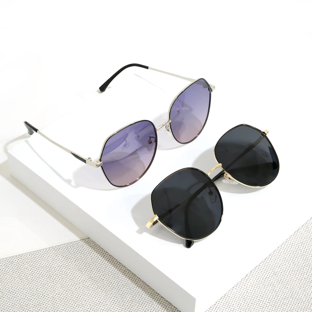 

Charmleo Round Framed Sunglasses For Women Men Fashion Luxury Sun Glasses Eyewear Ladies Sun Shades Anti-reflective UV400