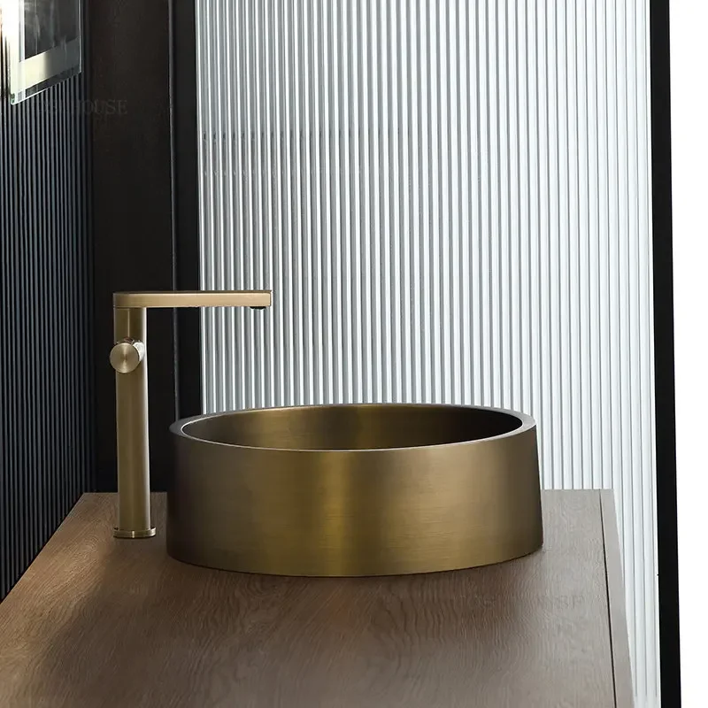 โมเดิร์นสร้างสรรค์สแตนเลสห้องน้ําอ่างล้างมือทองแดงโบราณเคาน์เตอร์อ่างล้างหน้าในครัวเรือนระเบียงอ่างล้างหน้าเดี่ยวโรงแรมอ่างล้างหน้า r 1