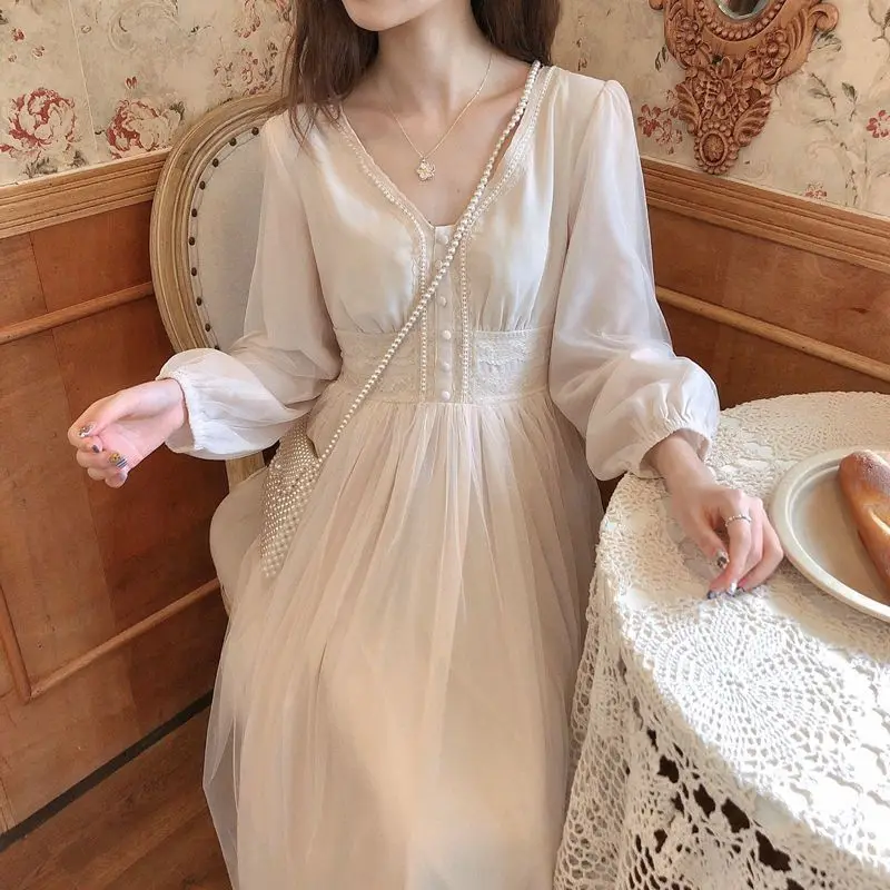 

Sweet V-Neck Button Lace Beading Gauze Puff Sleeve Princess Dress Female Clothing 2024 Spring New Loose All-match Party Dress