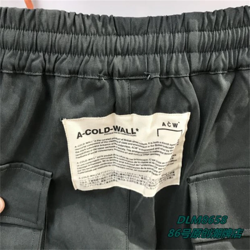    ƮƮ Ƽ  A-COLD-WALL * ī , ְ ǰ  A ݵ  νƮ  ACW