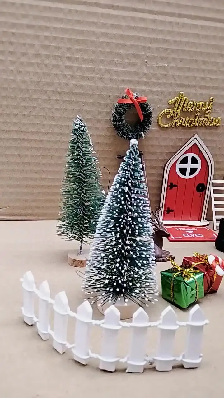 Porte De Noël Miniature En Bois Rouge - Décoration Maison De Poupée, Paysage De Fête, Pour Chambre Bébé Ou Décoration Intérieure - 5