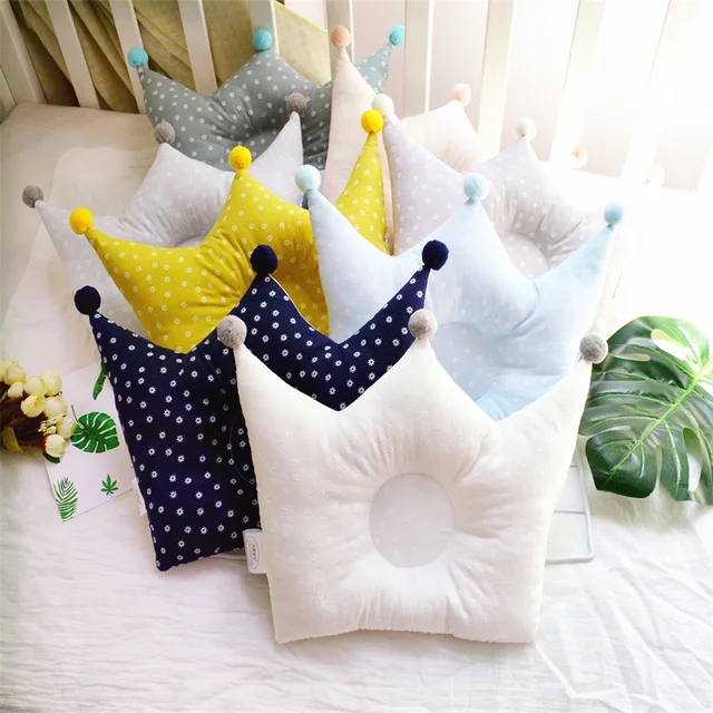Almohada con forma de corona para decoración de la cama del hogar, almohadas  de bebé estampadas, cojines decorativos para respaldo, regalo de San  Valentín - AliExpress