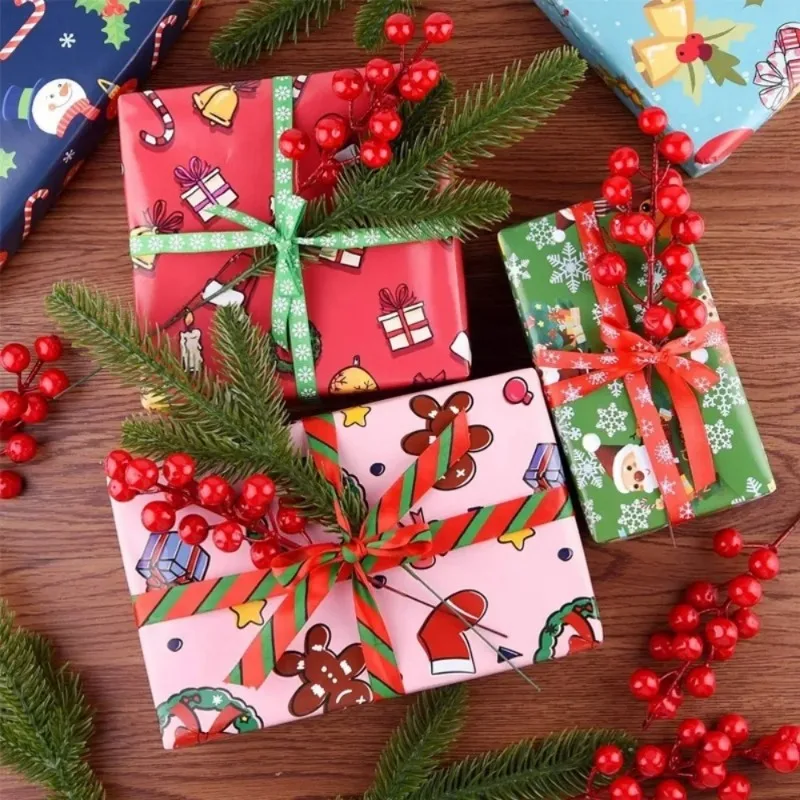 Christmas Decoration Red Fruit Simulation Flower Decor Garland Gift Flower Arrangement DIY Christmas Tree Berry Branches 200PCS artificial plants artificial flowers artificial fruits and vegetables artificial holly berries
