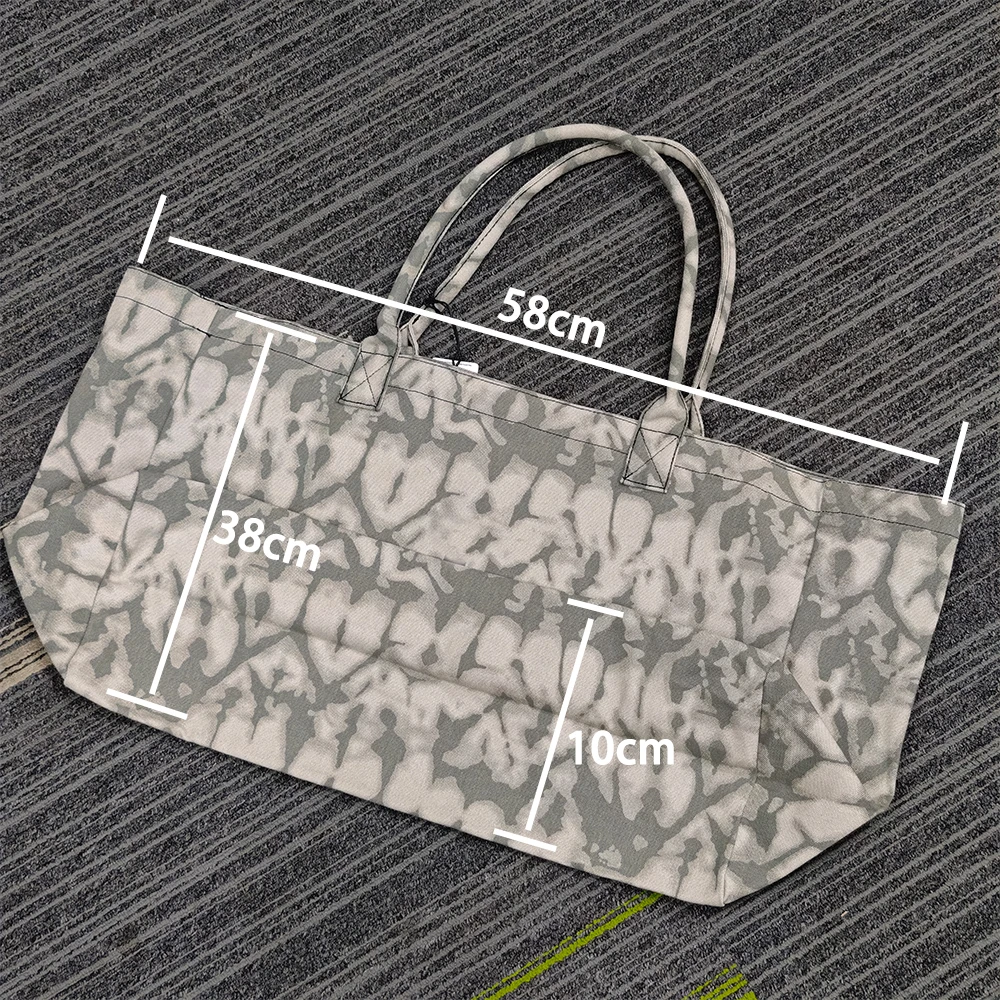 Versatile Camouflage Canvas Tote - Large Capacity Sports & Leisure Bag