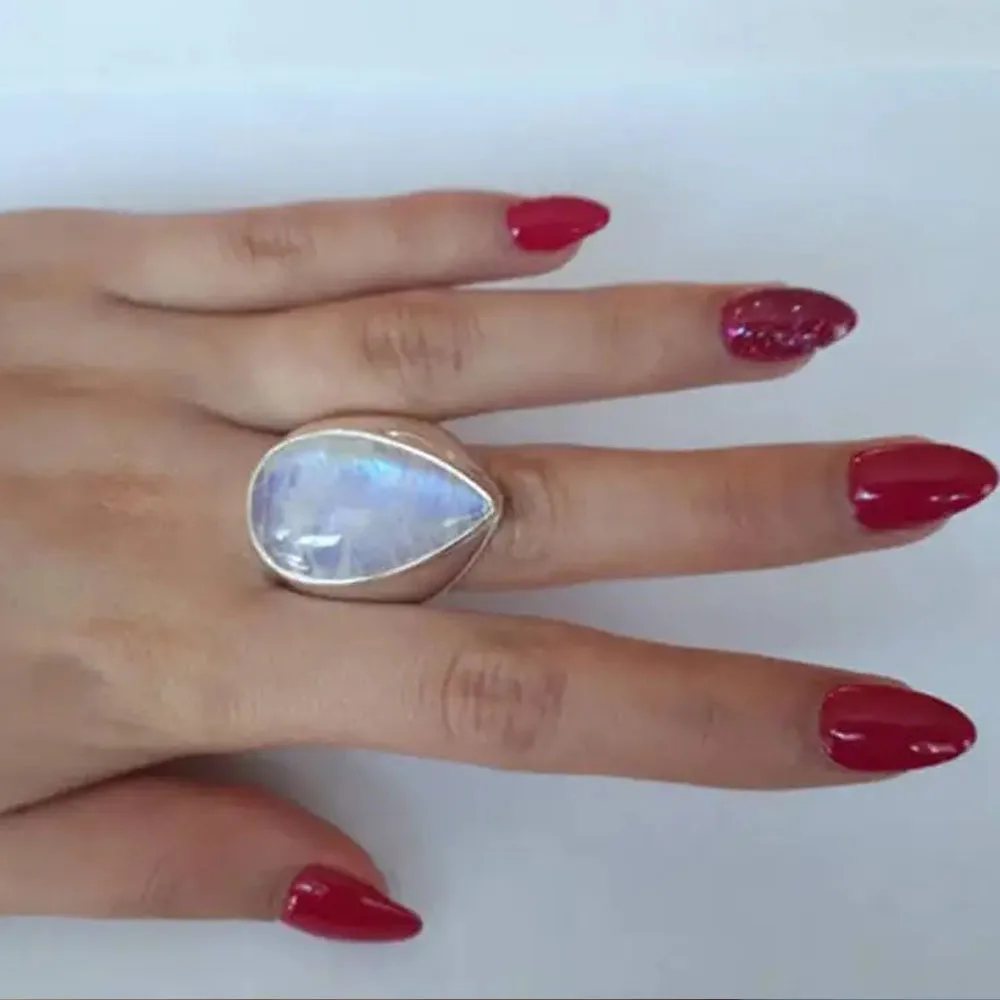 HOYON Hot selling retro simulation moonstone ring for women jewelry punk style exaggerated atmosphere ring jewelry female gift
