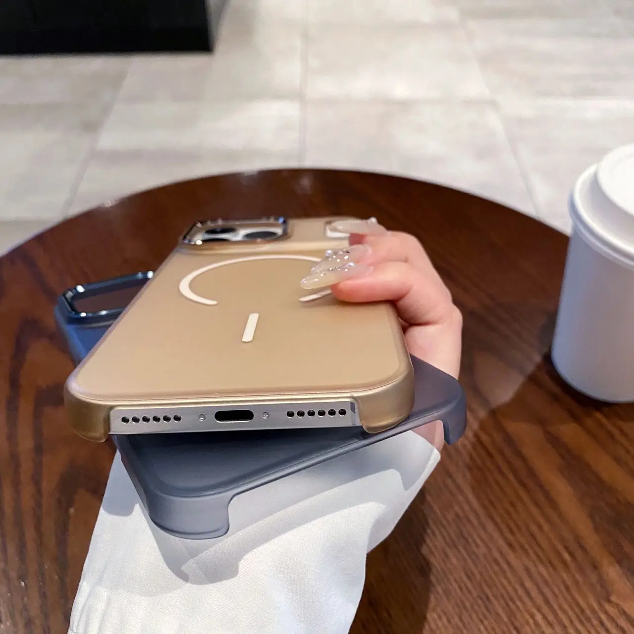 Sleek Business Man Premium Comfort Phone Case with Suction Magnet