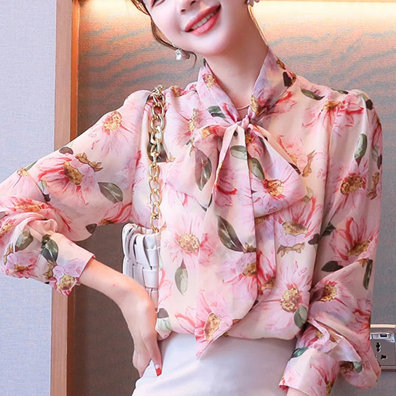 Autumn Aesthetic Elegant Fashion Commuter Prairie Chic Shirt Women Three Quarter Sleeve V Neck Drawstring Loose Casual Print Top